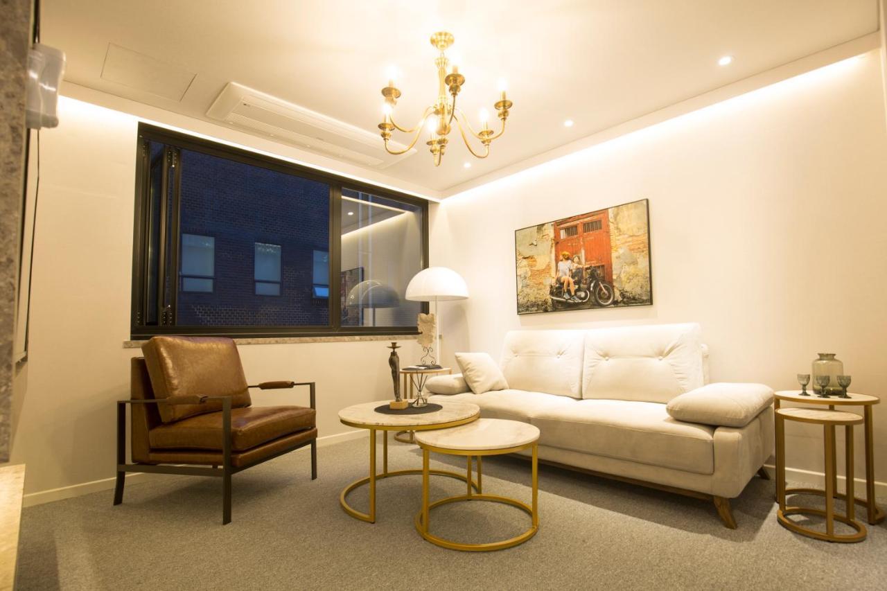 Uh Suite The Jongno Seoul Exterior photo