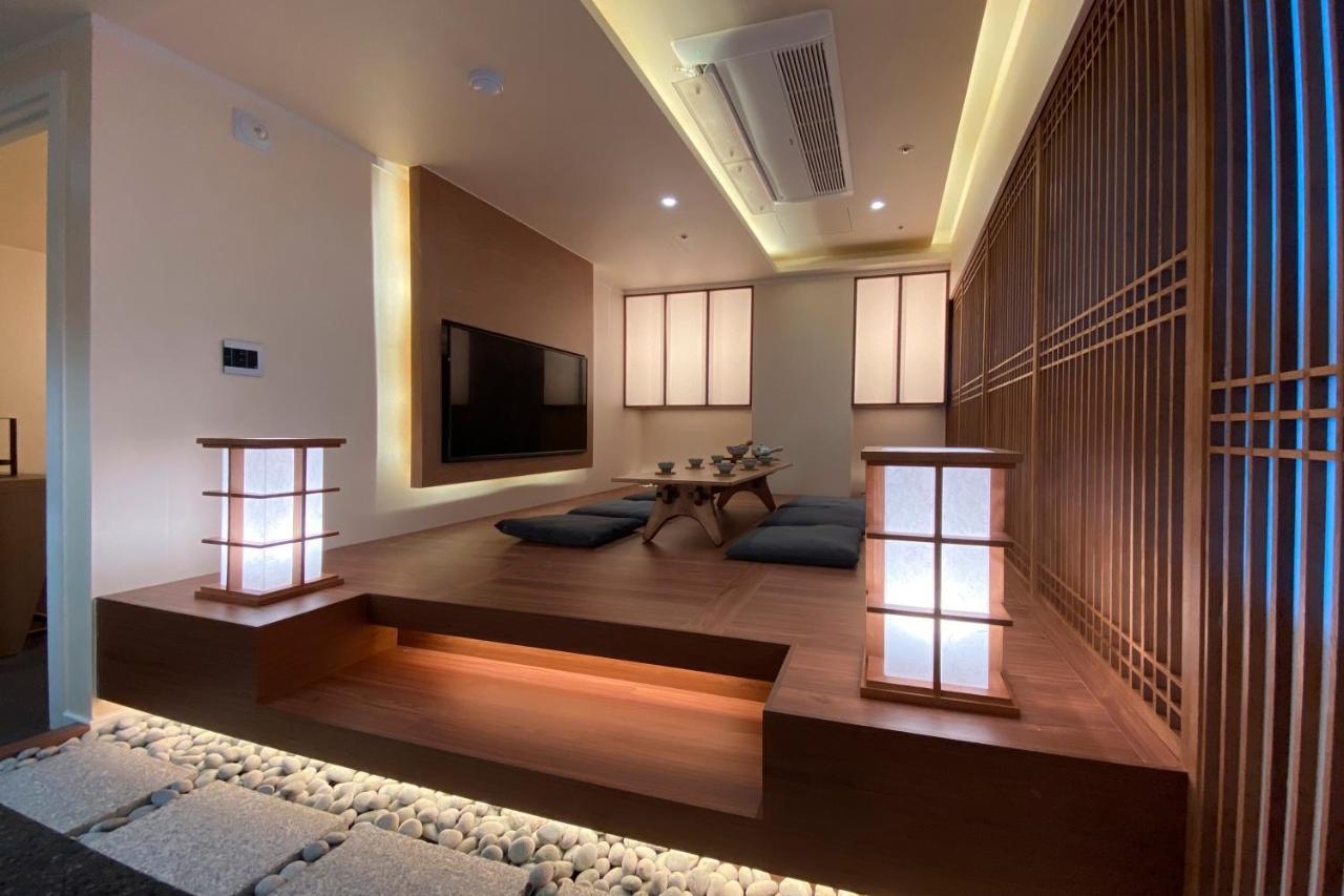 Uh Suite The Jongno Seoul Exterior photo