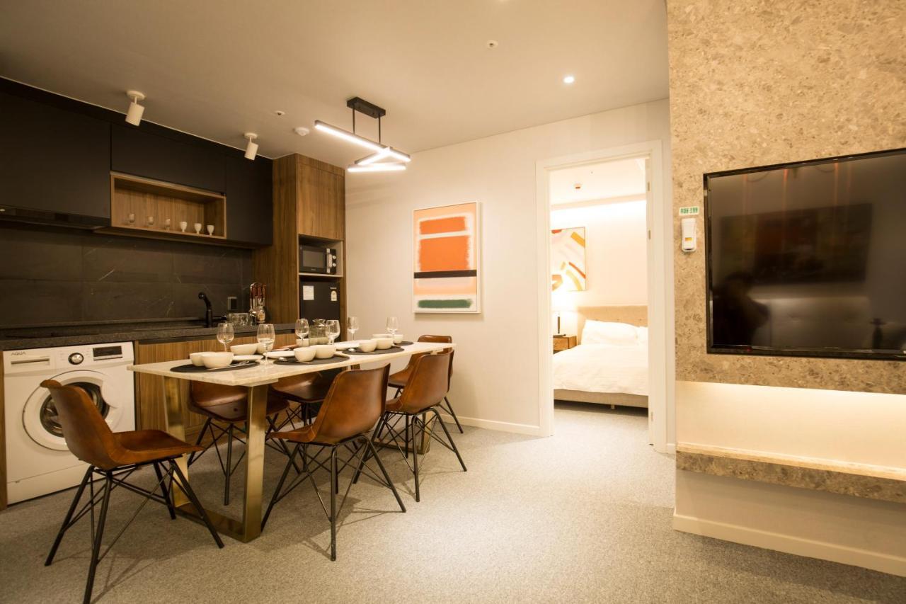 Uh Suite The Jongno Seoul Exterior photo