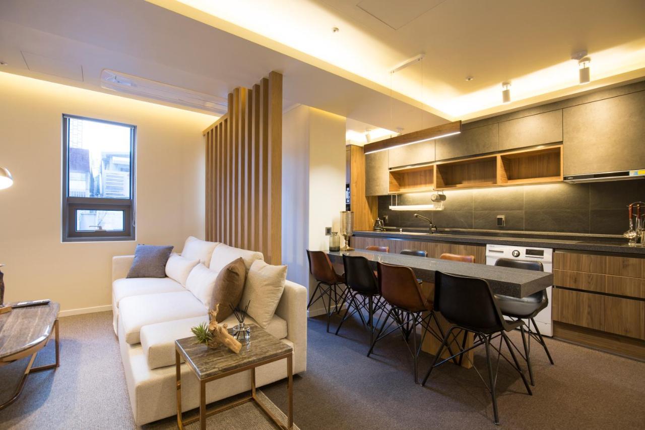 Uh Suite The Jongno Seoul Exterior photo