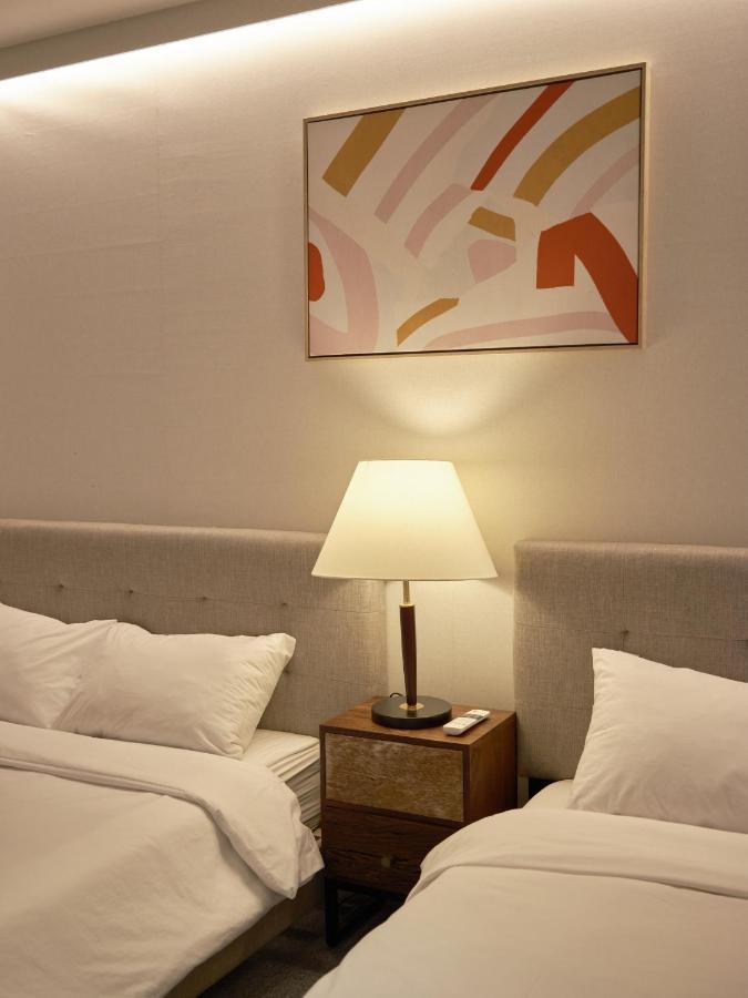 Uh Suite The Jongno Seoul Exterior photo