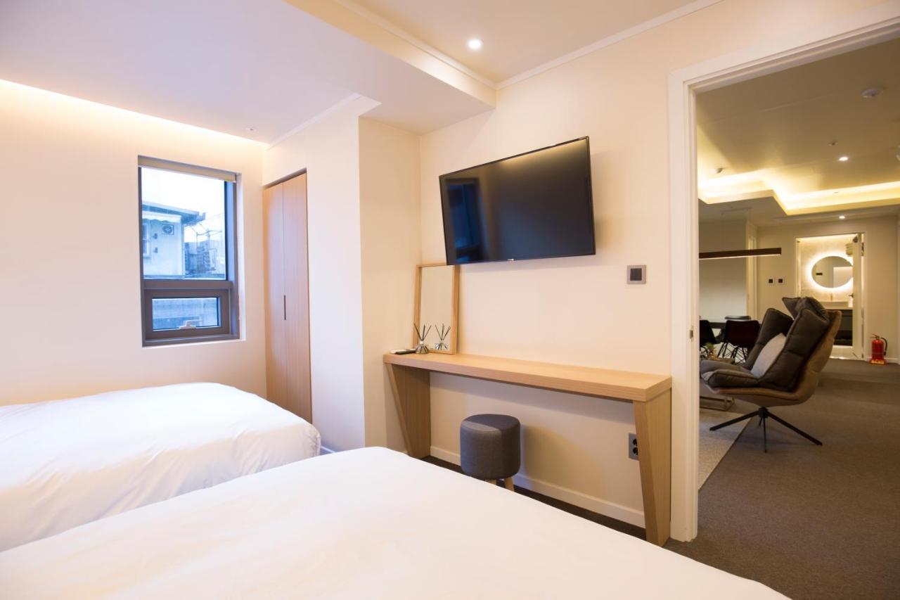 Uh Suite The Jongno Seoul Exterior photo